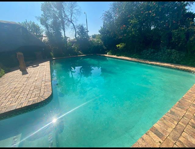 4 BEDROOM HOUSE FOR SALE IN VANDERBIJLPARK SW 2
